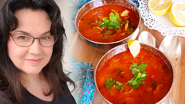 Holka u plotny radí: Tuniská polévka chorba frik voní římským kmínem, rajčaty a česnekem a snadno se připravuje