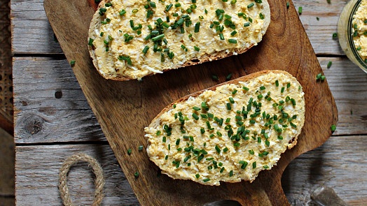 Jak na dokonalou vajíčkovou pomazánku: Poměr surovin, bylinky i trik, aby byla krásně krémová