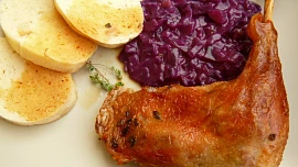 Jak využít zbytky masa z pečené husy: Hodí se skvěle do salátů, pomazánek, na chlebíčky i jako náplň do tortilly