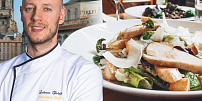 Šéfkuchař radí: Jak si doma připravit dokonalý Caesar salát a jak se nenechat napálit v restauraci? Tohle si hlídejte!