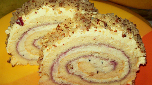 Cukrářka z Liberce radí, jak upéct dokonale nadýchanou roládu a jak ji zavinout, aby nepopraskala