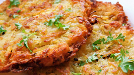 7 tipů jak na perfektní bramboráky: Nejdůležitější je vybrat správný druh brambor a dostatečně těsto ochutit 7 tipů jak na perfektní bramboráky: Nejdůležitější je vybrat správný druh brambor a dostatečně těsto ochutit