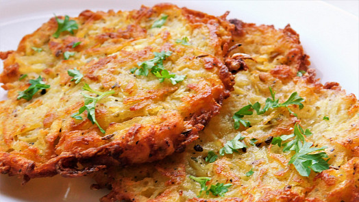 7 tipů jak na perfektní bramboráky: Nejdůležitější je vybrat správný druh brambor a dostatečně těsto ochutit 7 tipů jak na perfektní bramboráky: Nejdůležitější je vybrat správný druh brambor a dostatečně těsto ochutit