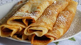 Nejlepší těsto na palačinky i bez vážení surovin: Správnou hustotu těsta poznáte díky snadnému fíglu za 2 vteřiny