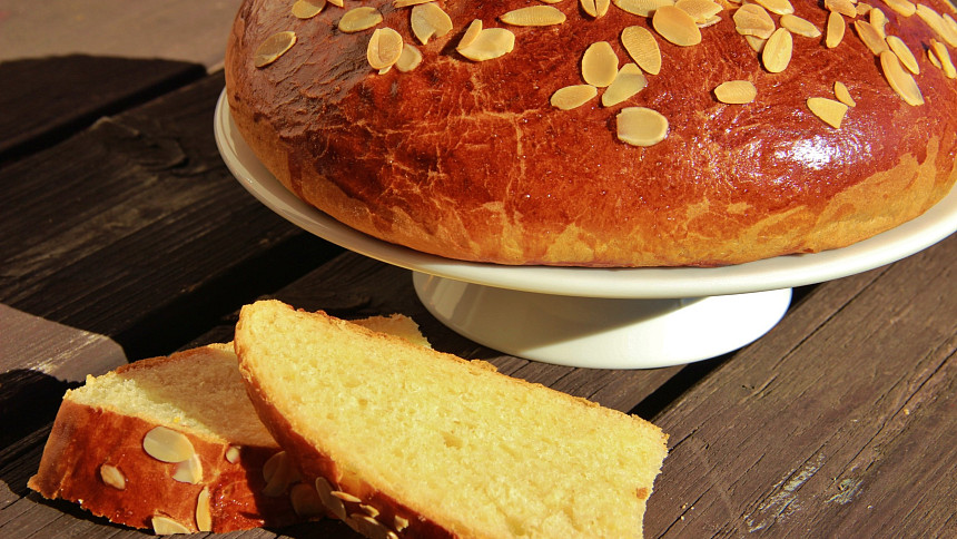 Tajemství lesklého a zlatavého velikonočního mazance: Víme, kdy a čím ho potřít