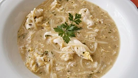 Zasmažená kmínová polévka: Sytá a voňavá polévka ze surovin, které máte běžně doma, je jednoduchá a na stole je do půl hodiny