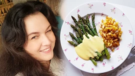 Holka u plotny: Chřest s holandskou omáčkou a bramborovými škvarky si zamilujete