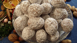 Jak na dokonalé plněné ořechy: Podle tradičních receptů na těsta i krémy se tohle cukroví vždycky povede