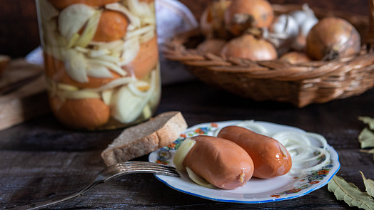 Dokonalý nálev na utopence potřebuje správné vyvážení tří chutí. Pozor na feferonku a hřebíček