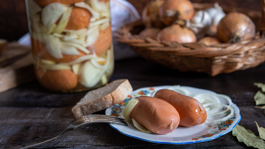 Dokonalý nálev na utopence potřebuje správné vyvážení tří chutí. Pozor na feferonku a hřebíček