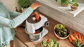 Redakční rádce: Jak si vybrat ten nejlepší kuchyňský robot podle výkonu i materiálu a kolik vás to bude stát?