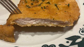 Kam a za kolik v Praze na nejlepší řízek: Víme, kde si pochutnáte už za 120 Kč a kde dáte 800 Kč za řízek s přílohou