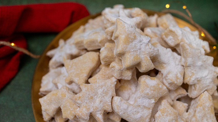 Šlehačkové cukroví je křehké, lahodné a rychle hotové.