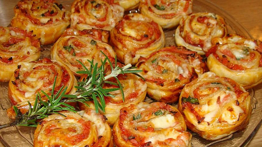 Jak na nejlepší náplň do pizza šneků: Zapomeňte na kečup a vsaďte na čerstvé suroviny. Perfektní chuť vám to vrátí