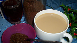 Melta nejen ke snídani: Zdravá náhražka kávy se nemusí sladit, nejlépe chutná tradičně připravená a hotová je za chvíli