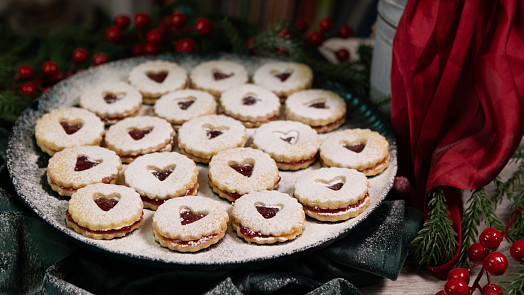 Nejlepší náplně do lineckého: Marmeláda je klasika, máslové krémy, povidla nebo nutella mu dodají šmrnc a výbornou chuť