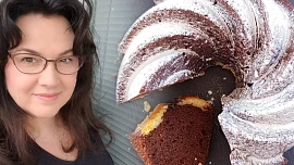 Holka u plotny radí: Jednoduchá vláčná bábovka s jogurtem krásně voní po čokoládě a velmi snadno se připravuje