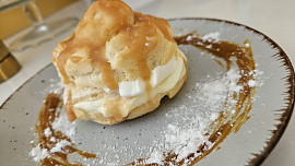 Větrníky jako z cukrárny: Slavný retro dezert z odpalovaného těsta snadno zvládnete udělat i doma