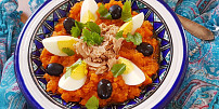 Ochutnejte Tunisko! Dejte si čerstvé datle, smažené taštičky brik nebo speciální mrkvový salát