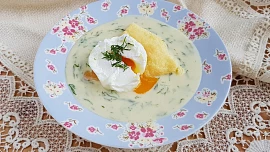 Holka u plotny: Koprová omáčka je skvělá se svítkem. Jak jej připravit?