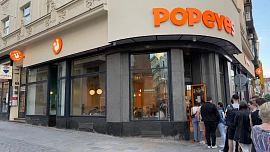 Reportáž: V Brně se stojí fronty na řízek a hranolky, zákazníci vzali nový podnik útokem a objednávají ve velkém