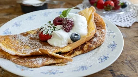 Prázdniny u babičky: Štěpánská omeleta v rychlejší verzi na pánvi chutná výborně a zvládne ji i začátečník