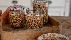 Babiččina spíž: Nasušte si zeleninu do zásoby! Domácí vegeta podle tohoto receptu dochutí polévky i omáčky