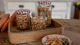 Babiččina spíž: Nasušte si zeleninu do zásoby! Domácí vegeta podle tohoto receptu dochutí polévky i omáčky