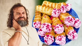 Sladké léto s Josefem Maršálkem: Jak na kremrole s malinovým sněhem? Podle tohoto receptu je zvládne i začátečník