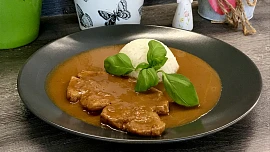 Vepřové plátky na kmíně s rýží: Poctivá domácí šťáva je základ. Poradíme, jak ji dovést k dokonalosti