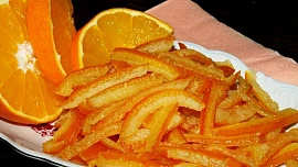 Připravte si domácí kandované ovoce sladké jako med. Při vánočním pečení ho oceníte!