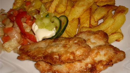 Naložte maso do tatarky: Díky tomuto triku budou kuřecí řízky dokonale šťavnaté