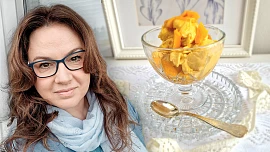 Holka u plotny radí: Domácí mangová zmrzlina jen ze dvou surovin a zcela bez cukru je osvěžující a může se i při dietě