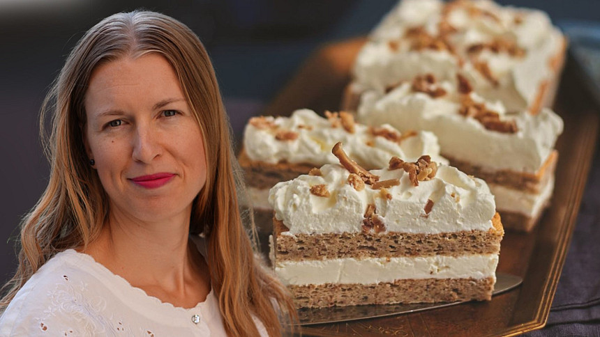 První republika s Kristinou: Nadýchané kaštanové řezy chutnají sladce oříškově a příprava je velice snadná První republika s Kristinou: Nadýchané kaštanové řezy chutnají sladce oříškově a příprava je velice snadná