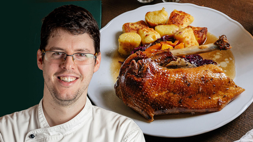 Šéfkuchař hospod Lokál Václav Kouba prozrazuje postup na dokonalou svatomartinskou husu.