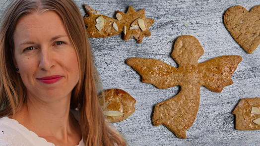 První republika s Kristinou: Nejlepší perníčky podle 100 let starého receptu voní po medu a zázvoru a zdobí je plátky mandlí