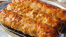 Už žádné praskliny ani vysušená struktura! Sekané před pečením pomáhá malý výprask i studená voda