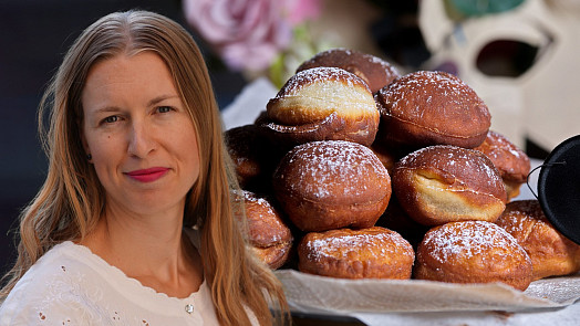 První republika s Kristinou: Oslavte masopust smaženými koblihami stejně jako před sto lety. Plněné jsou povidly