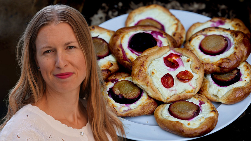 První republika s Kristinou: Oslavte masopust kynutými koláči. S tvarohem v těstě i náplni chutnají výtečně
