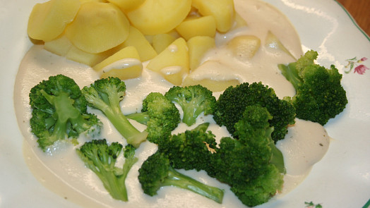 Brokolice se sýrovou omáčkou vypadá na talíři skvěle a ještě lépe chutná, když uděláte tento důležitý krok