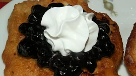 Prostřeno v tomto týdnu: Těšte se na slaný závin, svíčkovou i lívance se žahourem. Poradíme, jak na něj!