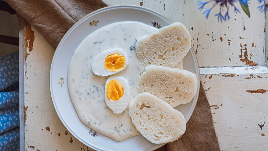 Jak zachránit sraženou omáčku. Pomůže metlička i tyčový mixér, důležitá je i správná teplota