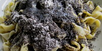 Legendární recept nezklame ani dnes: Domácí nudle s mákem mizí z talíře během chvíle