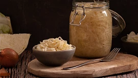 Zelí bez plísně? Žádný problém, pokud dodržíte pět klíčových pravidel a ochutnávat budete jen čistou vidličkou