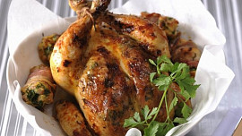 10 nejlepších svátečních obědů nejen na Velikonoce: Dáte si pečené jehněčí nebo nadívané kuře?