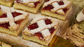 Mřížkový koláč: Nadčasová klasika s jemnou tvarohovo-pudinkovou náplní, která nikdy nezklame