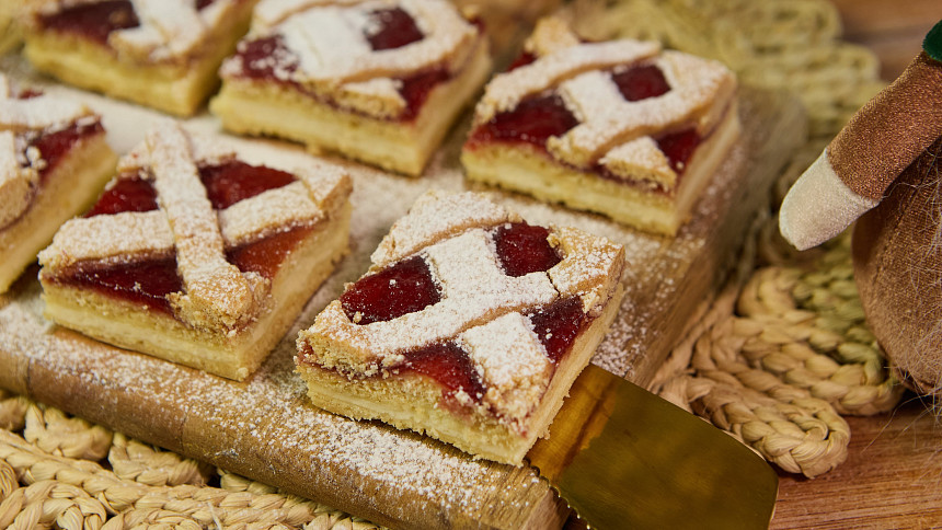 Mřížkový koláč: Nadčasová klasika s jemnou tvarohovo-pudinkovou náplní, která nikdy nezklame