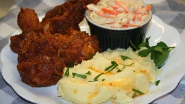 Křidýlka jako z KFC: Slavnou americkou specialitu amerického jihu snadno uděláte i doma. Máme recept!