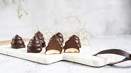 Trochu opilé cukroví: Domácí rumové pralinky, křehké vinné čtverečky či nepečené nutellové špičky si zamilujete