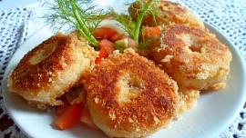 Jak obalovat tvarůžky, aby při smažení nevytekly? Jednoduchý postup zvládne i začátečník a pochutná si celá rodina